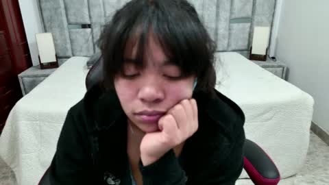 laurent online show from March 2026 03:23:02 AM