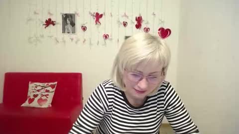 Snapshot of laurenwishy chatting on February 2026 05:53:01 PM Lauren online show from February 2026 05:53:01 PM