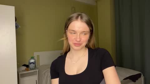 Bella online show from March 2026 04:12:01 PM