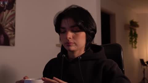 laurita_4 online show from March 2026 01:18:01 PM