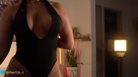 Snapshot of laurita_4 chatting on July 2026 01:31:01 PM laurita_4 online show from July 2026 01:31:01 PM