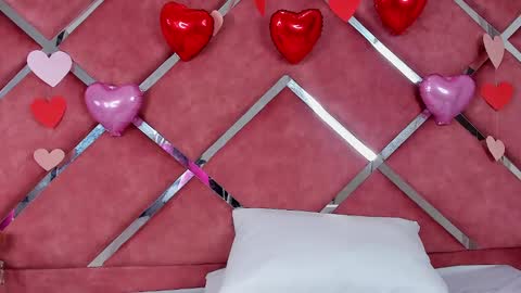 LauryJonson  online show from February 2025 08:05:01 PM