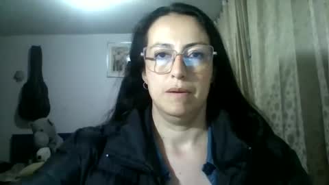 Laury  online show from March 2026 03:10:02 AM