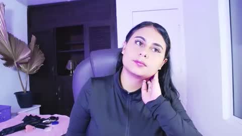 Snapshot of laurynjeffers chatting on March 2026 12:39:01 AM LaurynJeffers online show from March 2026 12:39:01 AM