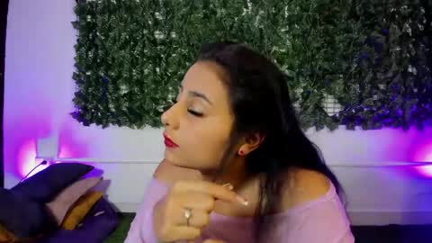 Snapshot of laurynjeffers chatting on April 2026 09:12:01 PM LaurynJeffers online show from April 2026 09:12:01 PM