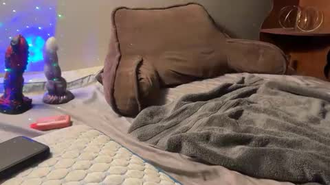 lausfavorite online show from October 2025 05:54:02 AM