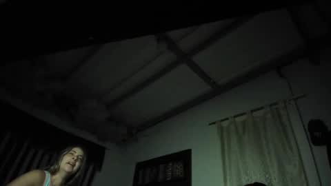 Snapshot of lauu_g chatting on May 2026 09:50:02 AM Lauu G online show from May 2026 09:50:02 AM