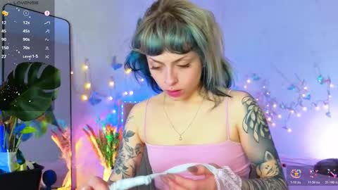 Snapshot of lavenderlav chatting on February 2026 11:42:02 AM Melissa online show from February 2026 11:42:02 AM