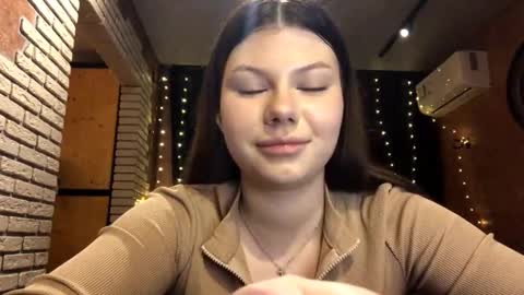 Snapshot of laveniaabadi chatting on February 2026 05:30:01 PM Leela online show from February 2026 05:30:01 PM