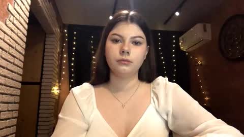 Snapshot of laveniaabadi chatting on February 2026 04:14:02 PM Leela online show from February 2026 04:14:02 PM