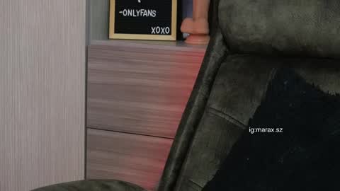 Mara online show from September 2025 01:11:01 AM