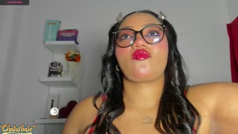 Snapshot of lawrenhills chatting on October 2025 01:20:02 AM lawrenhills online show from October 2025 01:20:02 AM