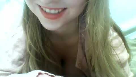 layannalea online show from February 2025 04:37:01 AM