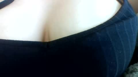 layannalea online show from July 2026 06:01:02 PM