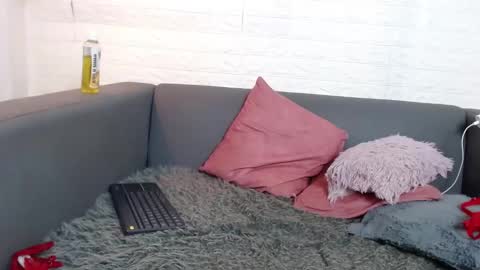 Layla online show from February 2025 04:36:02 AM