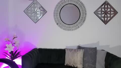 Layla Breezee online show from March 2026 12:55:01 PM