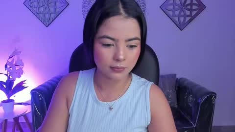 Layla Breezee online show from March 2026 09:23:02 AM