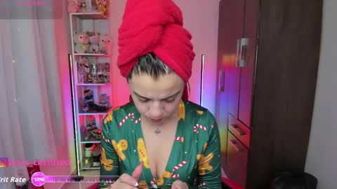 Layla online show from November 2025 11:30:01 AM