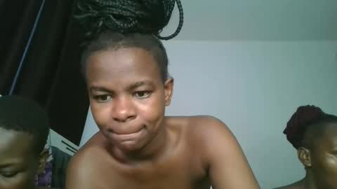 layla_cutiee online show from February 2026 11:32:02 AM