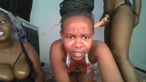 layla_cutiee online show from February 2026 07:01:02 PM