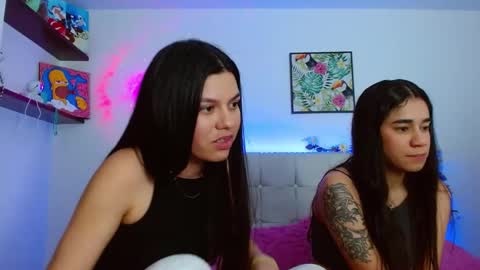 Snapshot of layla_roma chatting on January 2025 01:56:01 AM Lia and Rachel online show from January 2025 01:56:01 AM