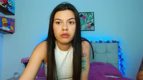 Snapshot of layla_roma chatting on January 2025 02:00:02 AM Lia and Rachel online show from January 2025 02:00:02 AM