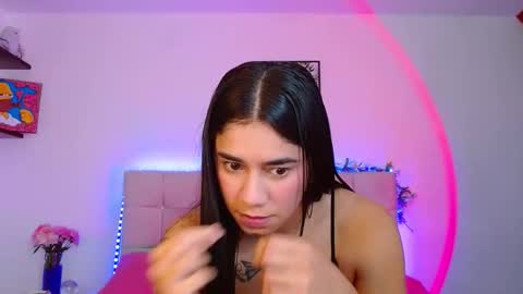 Snapshot of layla_roma chatting on October 2025 02:23:02 AM Lia and Rachel online show from October 2025 02:23:02 AM