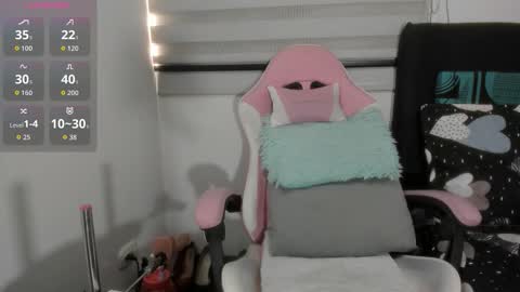 LAYLA online show from March 2026 05:09:02 PM