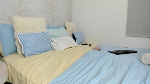 Layla Vanegas online show from February 2025 12:39:01 AM