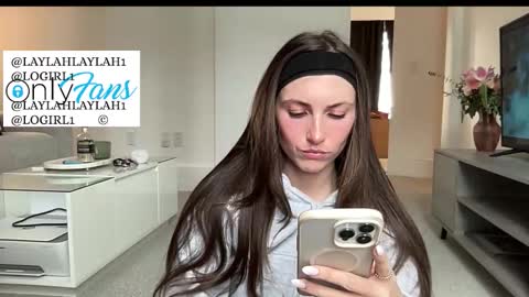 laylahlaylah1 online show from February 2026 04:03:02 PM