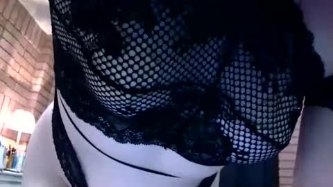 Layla Kills online show from September 2025 04:07:01 AM