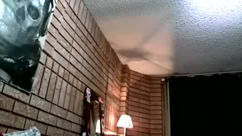 Layla Kills online show from November 2025 05:07:01 AM