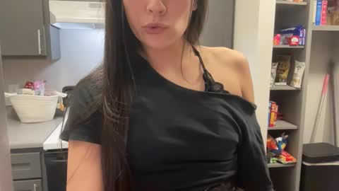 Layla online show from January 2026 05:45:02 AM