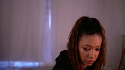 Snapshot of laylakristal chatting on October 2025 05:17:02 AM laylakristal online show from October 2025 05:17:02 AM