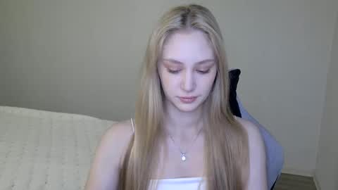 LaylaPretty001 online show from October 2025 04:10:01 AM