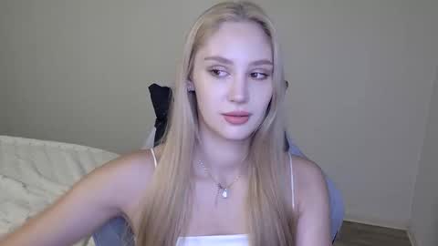 LaylaPretty001 online show from December 2025 05:24:02 AM
