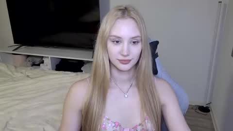 LaylaPretty001 online show from March 2026 07:15:01 AM