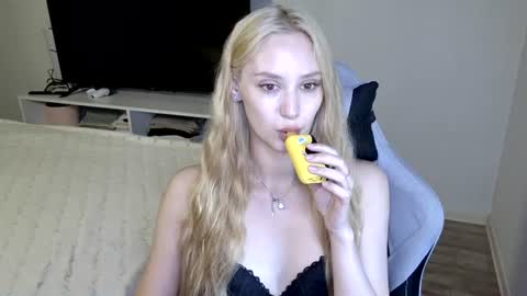 LaylaPretty001 online show from July 2026 04:10:02 AM