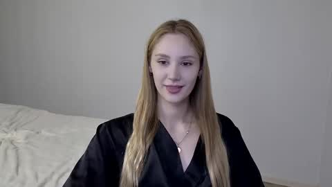 Laylla001 online show from December 2024 05:38:01 AM