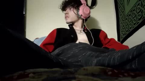 Stitch online show from February 2025 07:49:01 AM