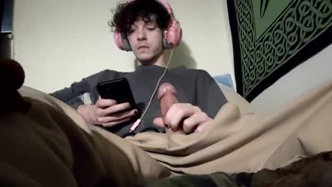 Stitch online show from March 2025 03:51:01 AM