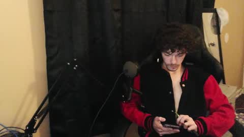 Stitch online show from December 2025 05:34:02 AM