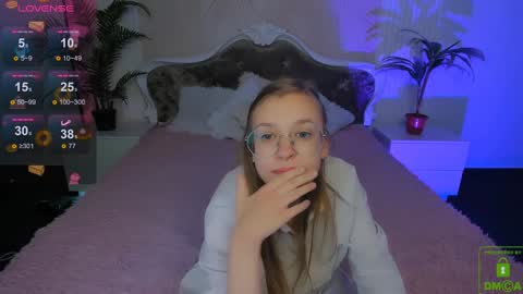 Snapshot of layriantavee chatting on December 2024 09:42:01 AM layriantavee online show from December 2024 09:42:01 AM