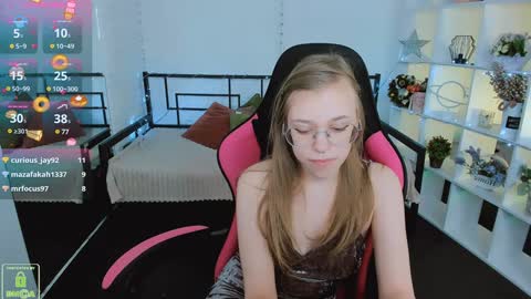 Snapshot of layriantavee chatting on December 2024 09:59:02 AM layriantavee online show from December 2024 09:59:02 AM