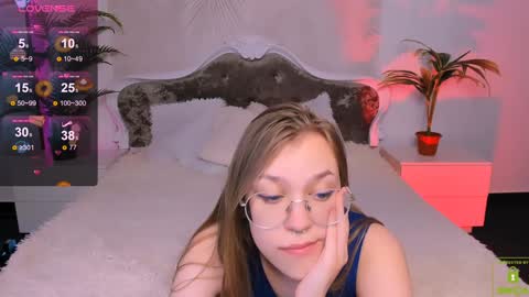 Snapshot of layriantavee chatting on January 2025 01:24:01 PM layriantavee online show from January 2025 01:24:01 PM