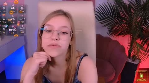 Snapshot of layriantavee chatting on January 2025 07:03:01 AM layriantavee online show from January 2025 07:03:01 AM