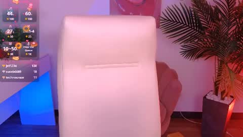 Snapshot of layriantavee chatting on February 2025 01:00:02 PM layriantavee online show from February 2025 01:00:02 PM