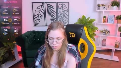 Snapshot of layriantavee chatting on February 2025 10:06:02 AM layriantavee online show from February 2025 10:06:02 AM