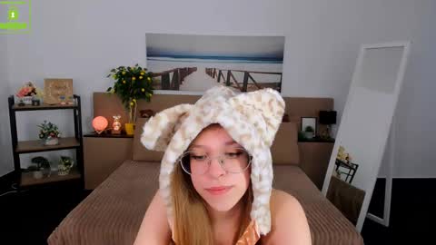 Snapshot of layriantavee chatting on March 2025 01:20:01 PM layriantavee online show from March 2025 01:20:01 PM