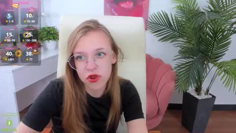 Snapshot of layriantavee chatting on September 2025 06:15:02 AM layriantavee online show from September 2025 06:15:02 AM